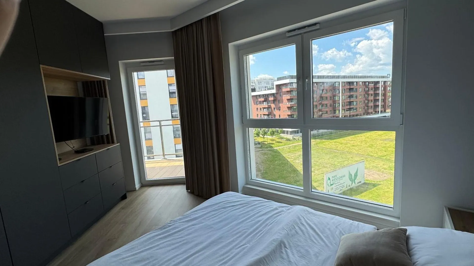 Apartment With Air Condition And Garage Wrocław