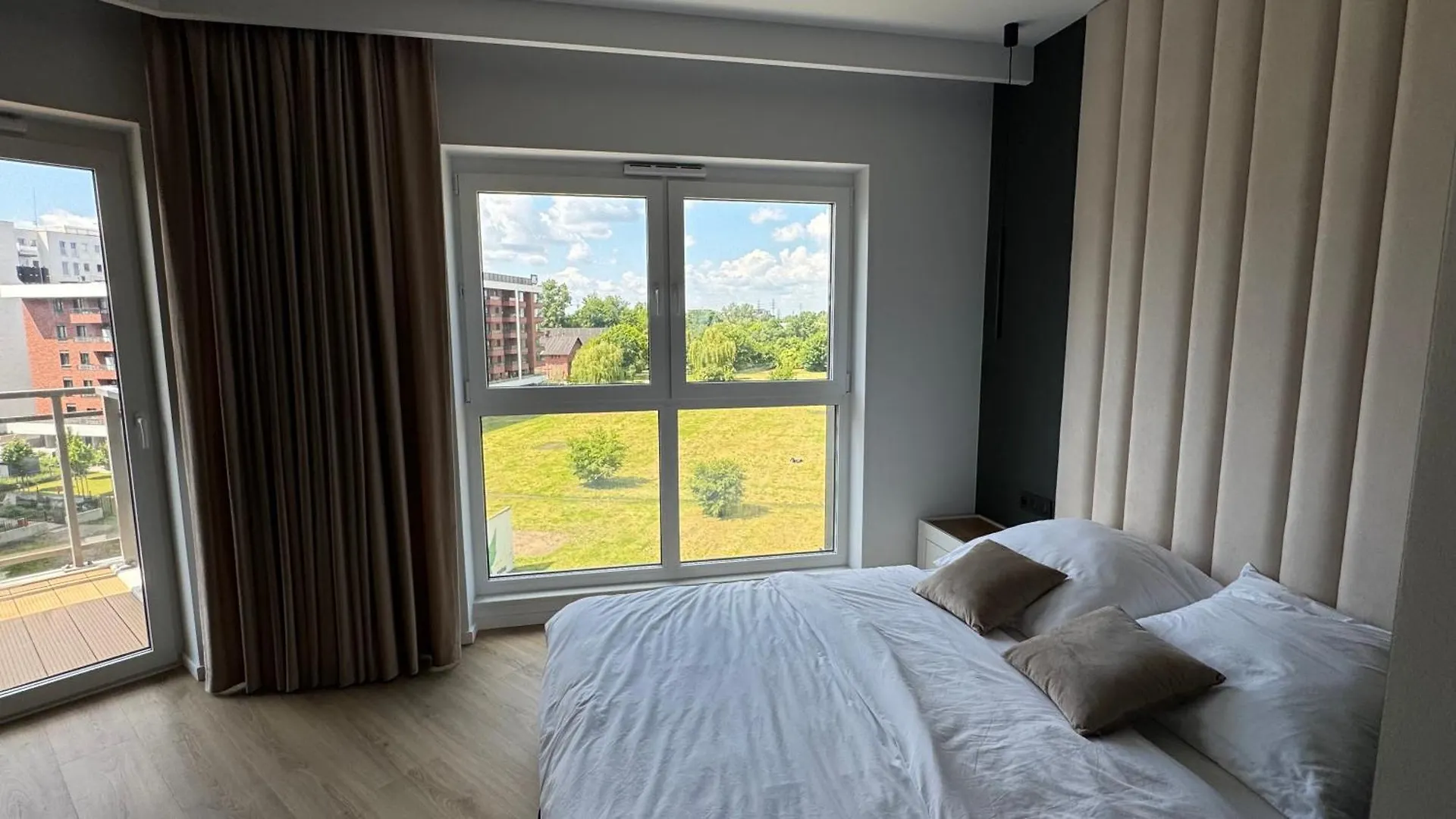 Apartment With Air Condition And Garage Wrocław